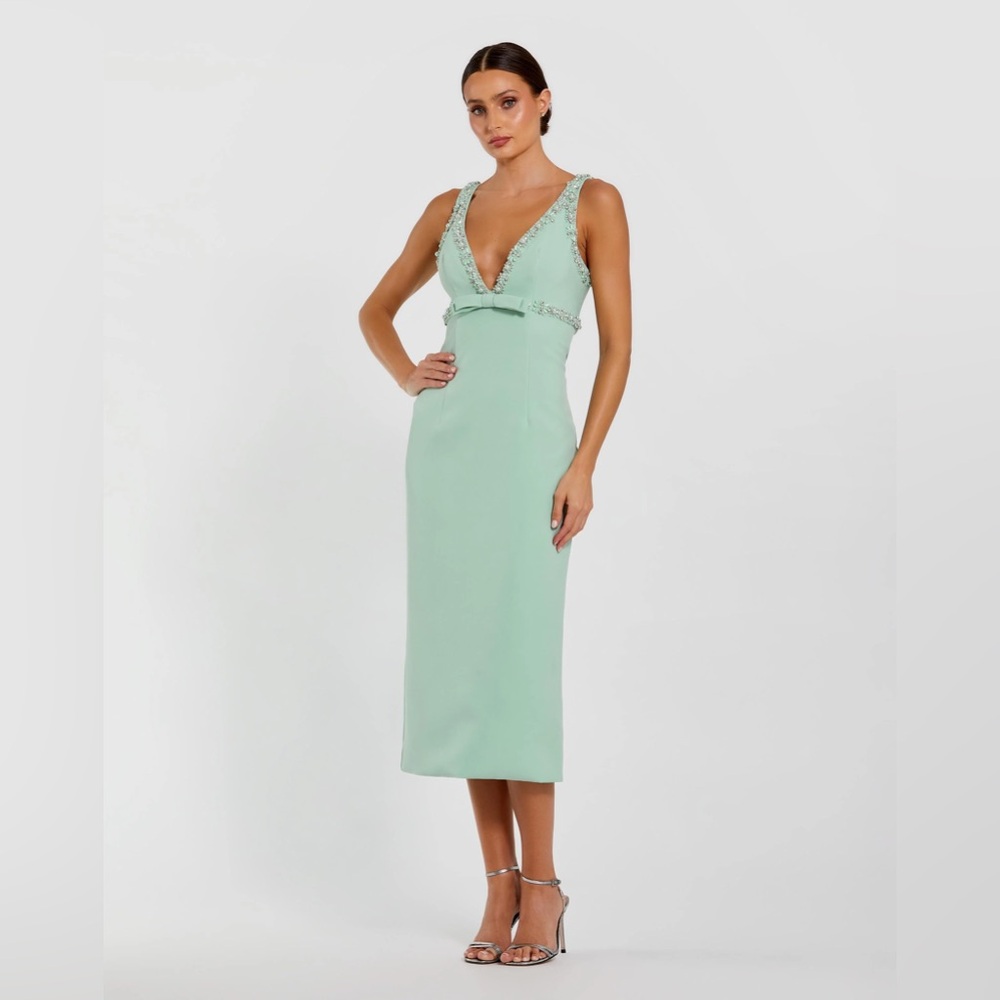 Mac Duggal Mint Green Embellished V-Neck Midi Dress
